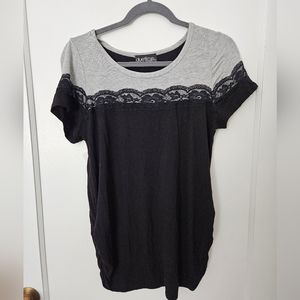 Due Time Maternity 2-tone T-Shirt with Lace detail | Grey & Black | Size XL